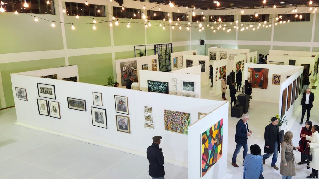modular walls connected gallery walls overhead layout